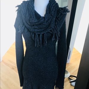 Dark grey warm sweater with drastic collar